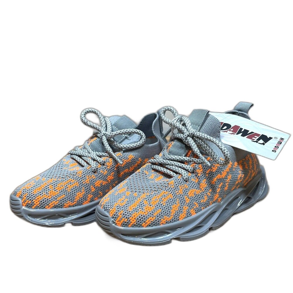 DADAWEN Kids Sneakers Sz 10  Lightweight Breathable Running Shoes Athletic